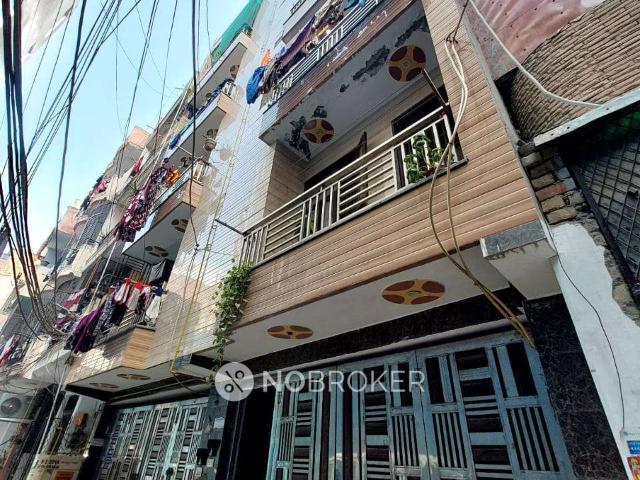 Flat for rent in West Delhi, Deri