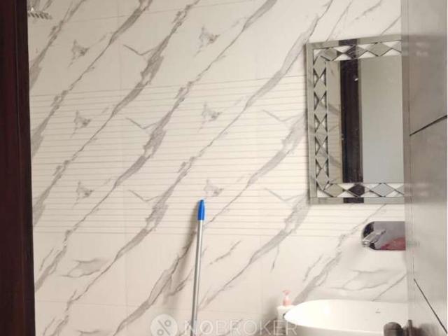 Flat for rent in Deri