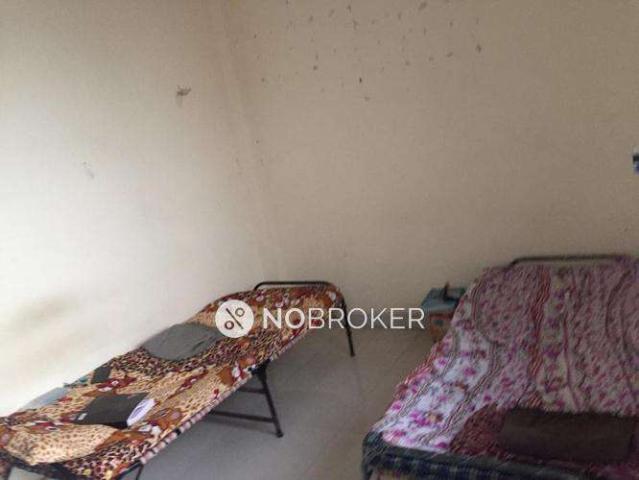 Flat for sale in North Delhi, Deri