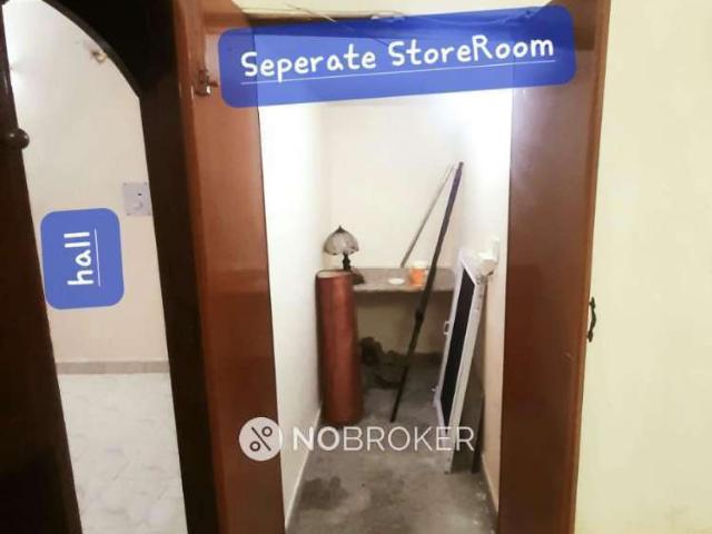 Flat for sale in South West Delhi, Deri