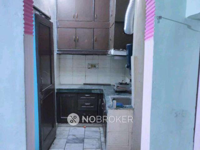Flat for sale in North West Delhi, Deri