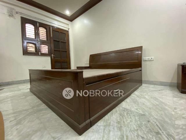 Flat for sale in North West Delhi, Deri