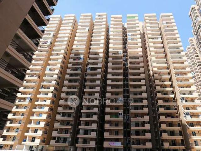 Flat for sale in Gaur City, Gautam Buddha Nagar