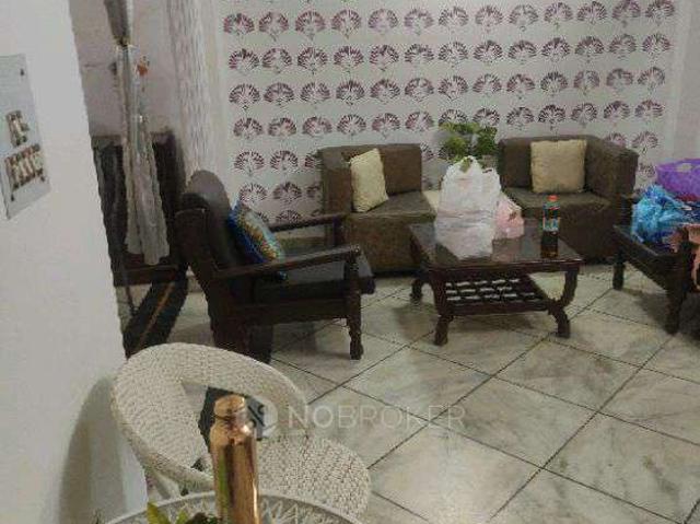 Flat for sale in West Delhi, Deri