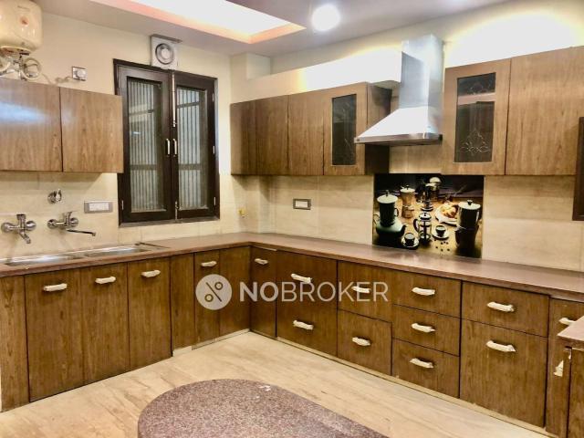 Flat for rent in South West Delhi, Deri