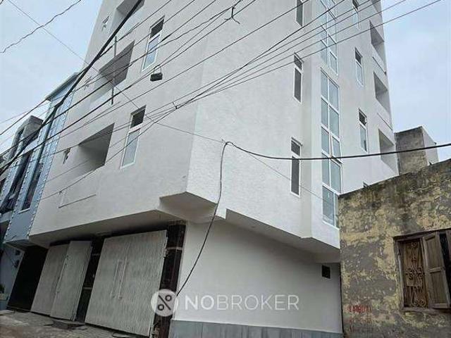 Flat for sale in Hariana