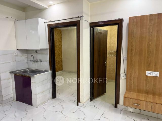 Flat for sale in South West Delhi, Deri