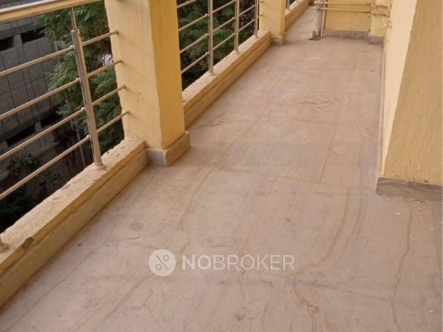 Flat for sale in North West Delhi, Deri