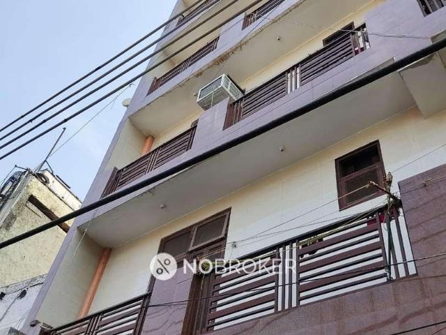 Flat for rent in Hariana