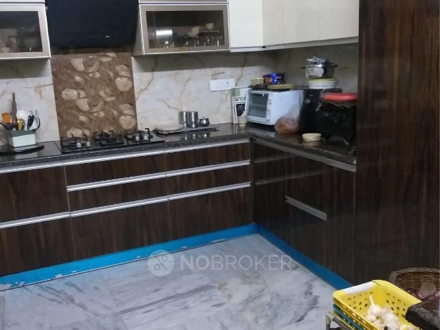 Flat for sale in West Delhi, Deri