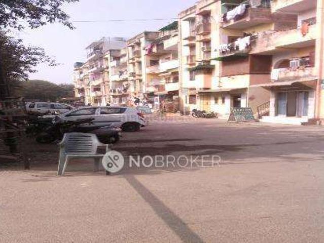 Flat for sale in North West Delhi, Deri