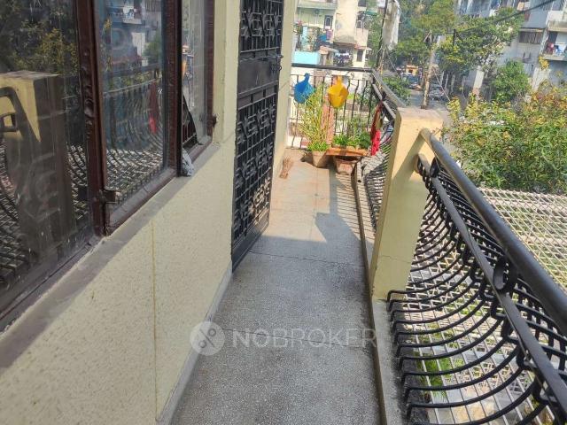 Flat for rent in East Delhi, Deri
