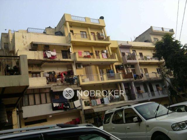 Flat for rent in North West Delhi, Deri