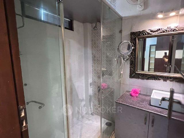 Flat for rent in North Delhi, Deri