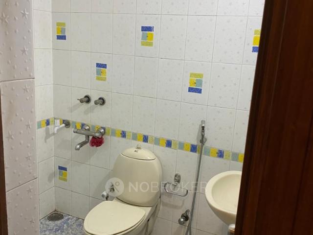 Flat for rent in Deri