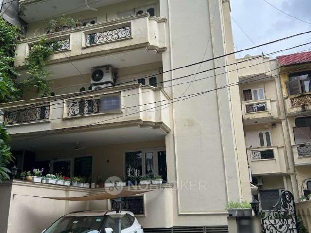 Flat for rent in South Delhi, Deri
