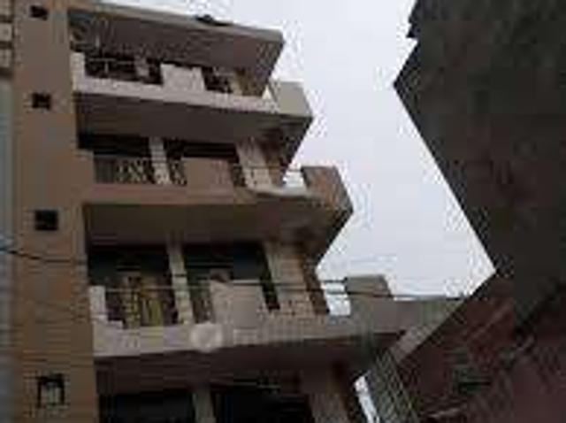 Flat for sale in West Delhi, Deri
