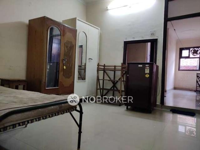 Flat for sale in Vijay Nagar, Delhi