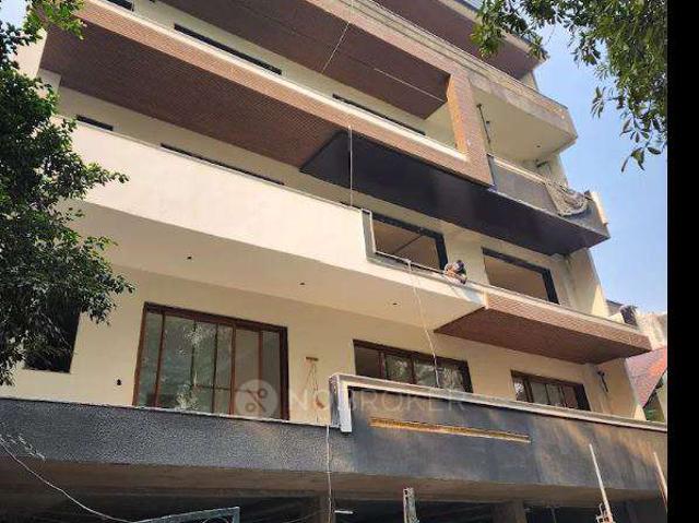 Flat for sale in Hariana