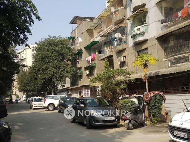 Flat for sale in South West Delhi, Deri