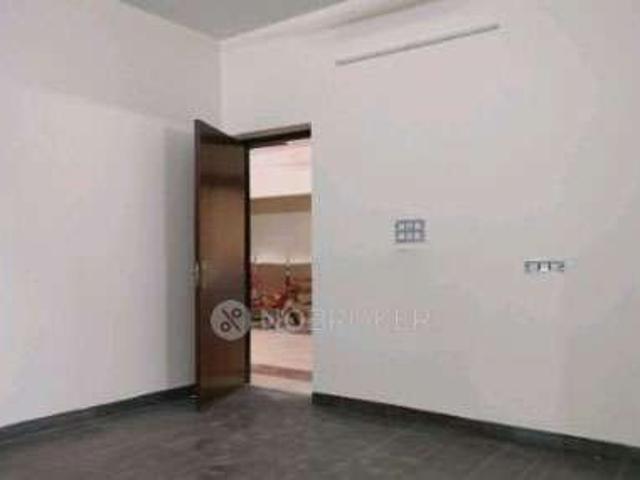 Flat for rent in South Delhi, Deri