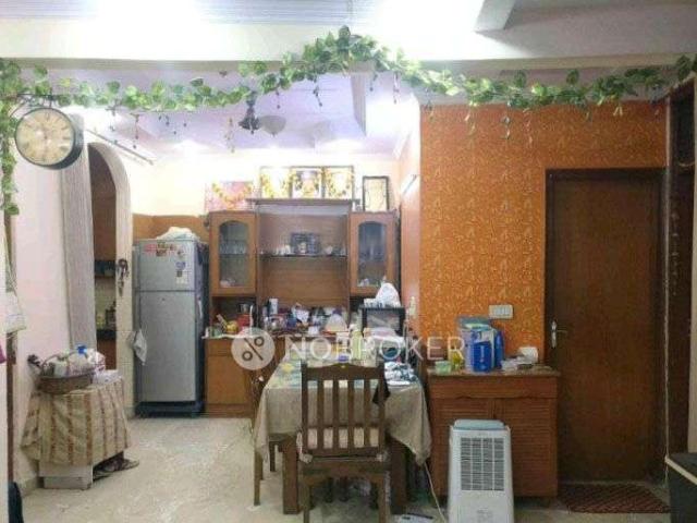 Flat for rent in Deri