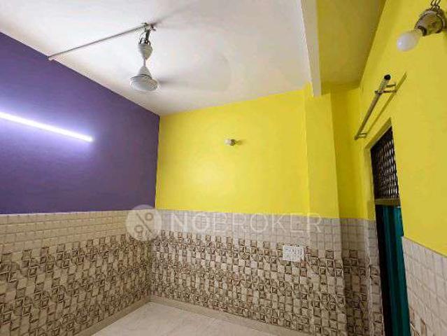 Flat for sale in West Delhi, Deri