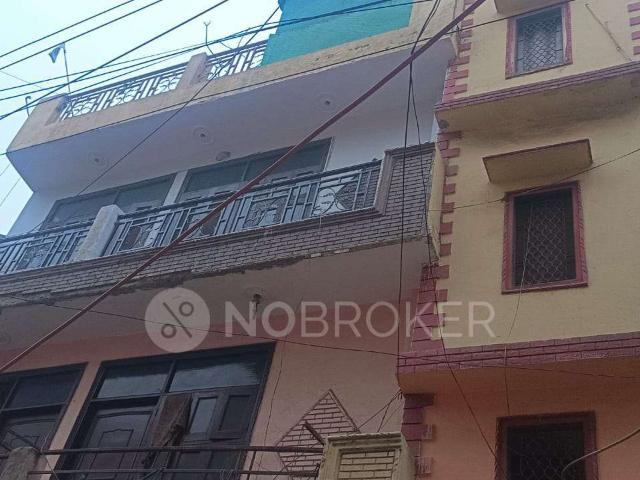 Flat for sale in West Delhi, Deri