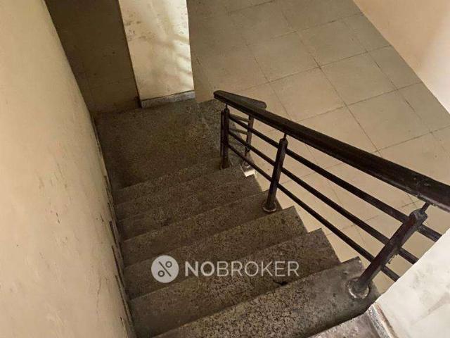 Flat for sale in South West Delhi, Deri