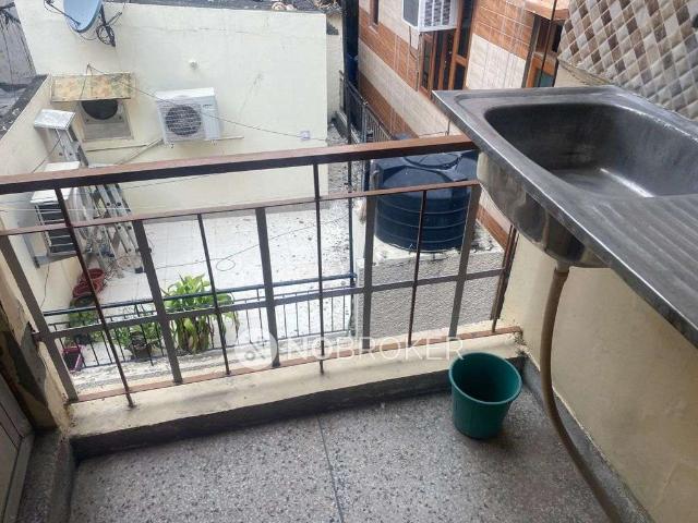 Flat for sale in Madangir, Delhi