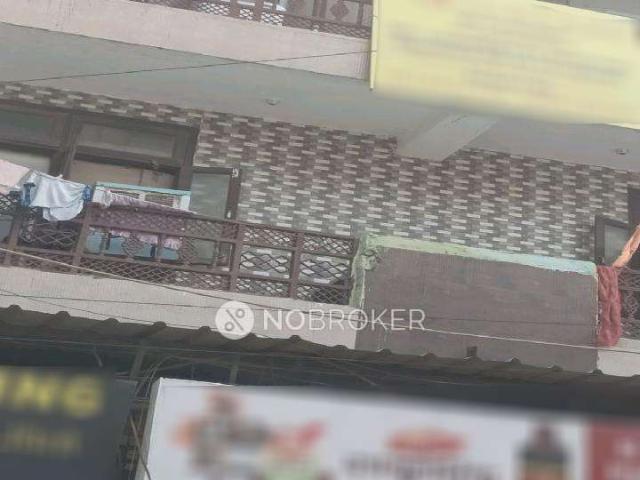 Flat for sale in East Delhi, Deri