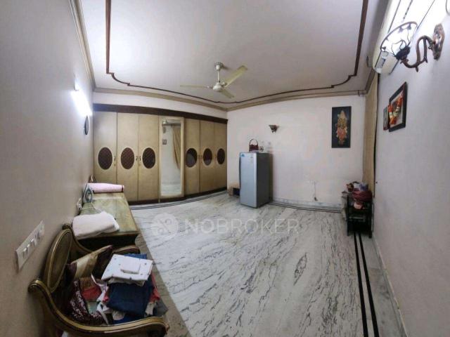 Flat for sale in West Delhi, Deri