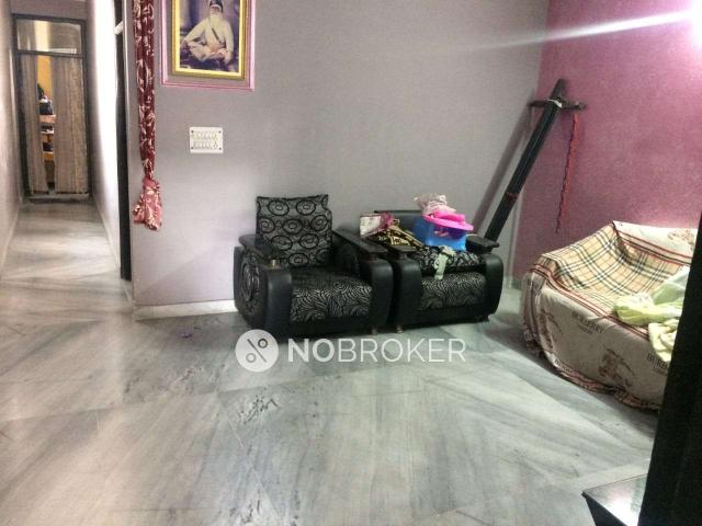 Flat for sale in West Delhi, Deri