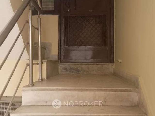 Flat for sale in North West Delhi, Deri