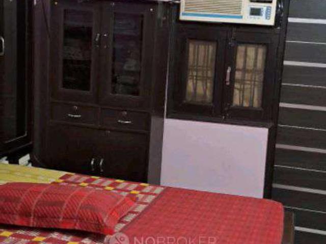 Flat for sale in North West Delhi, Deri