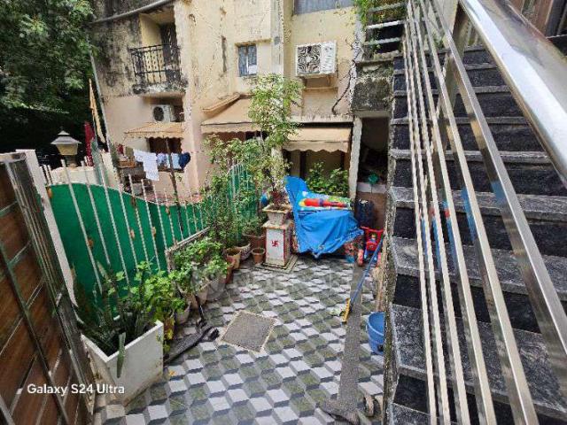Flat for sale in New Delhi, Delhi