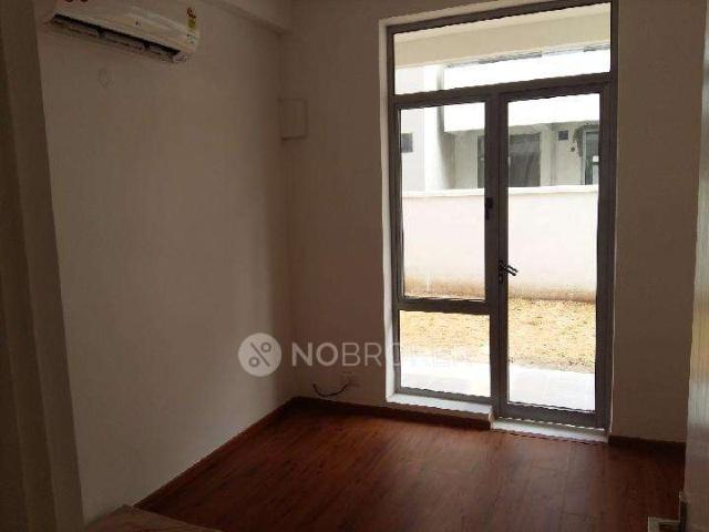 Flat for sale in Hariana