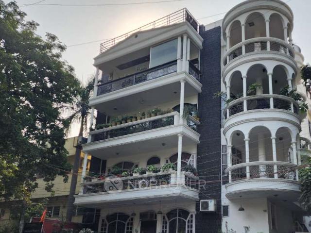 Flat for sale in South Delhi, Deri