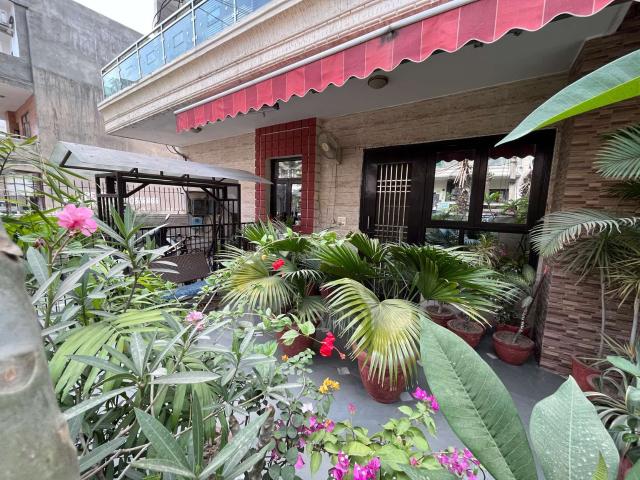 Property for rent in Hariana
