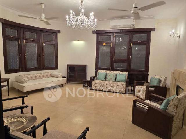 Property for rent in Deri