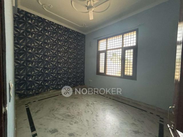 Property for rent in Hariana