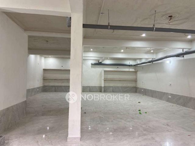 Property for rent in Sector 45, Noida