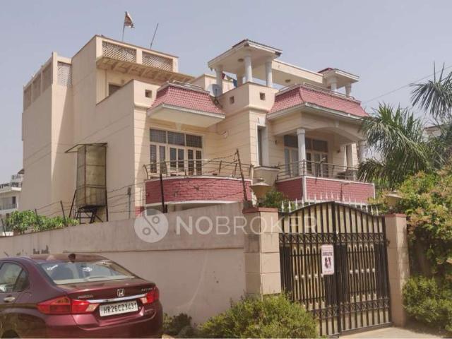 Property for rent in Hariana