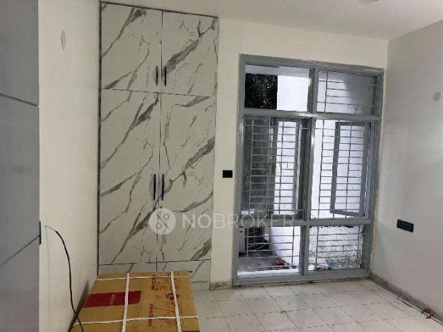Property for rent in Hariana