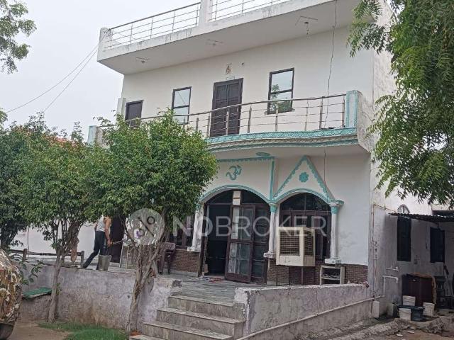 Property for rent in Hariana
