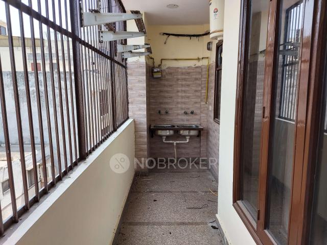Property for rent in West Delhi, Deri