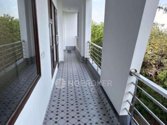 Property for rent in Deri