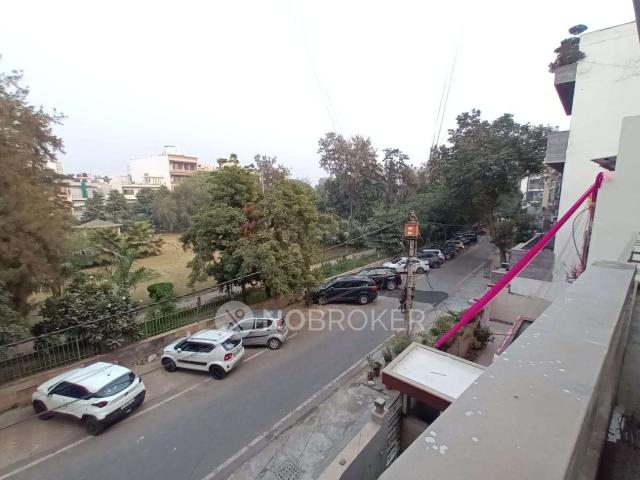 House for sale in West Delhi, Deri