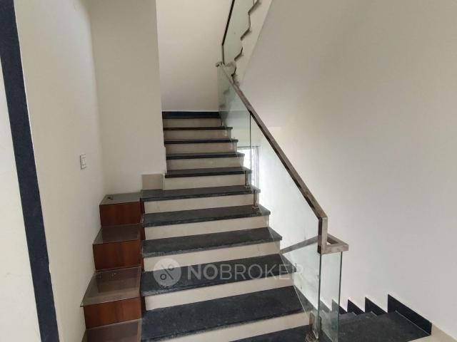 House for sale in Bangalore South, Cox Town - Bangalore