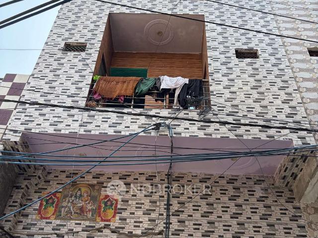 House for sale in North West Delhi, Deri